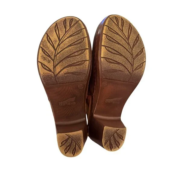 Dansko Womens Sassy Clogs Tan Size 40 Brown Leather Block Ankle Strap Casual - Picture 11 of 16